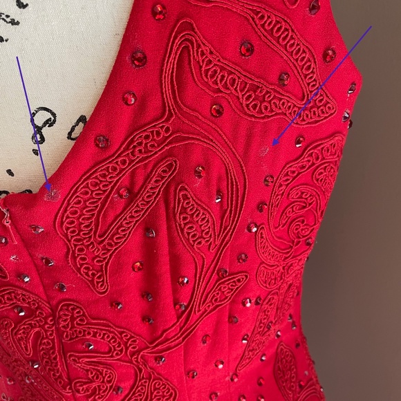 Vintage Carmen Marc Valvo red wool crepe beaded dress - Picture 10 of 10